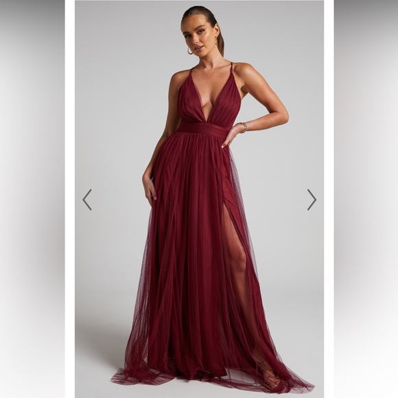 CELEBRATE TONIGHT MAXI DRESS - PLUNGE NECK TULLE DRESS IN WINE - Picture 1 of 10
